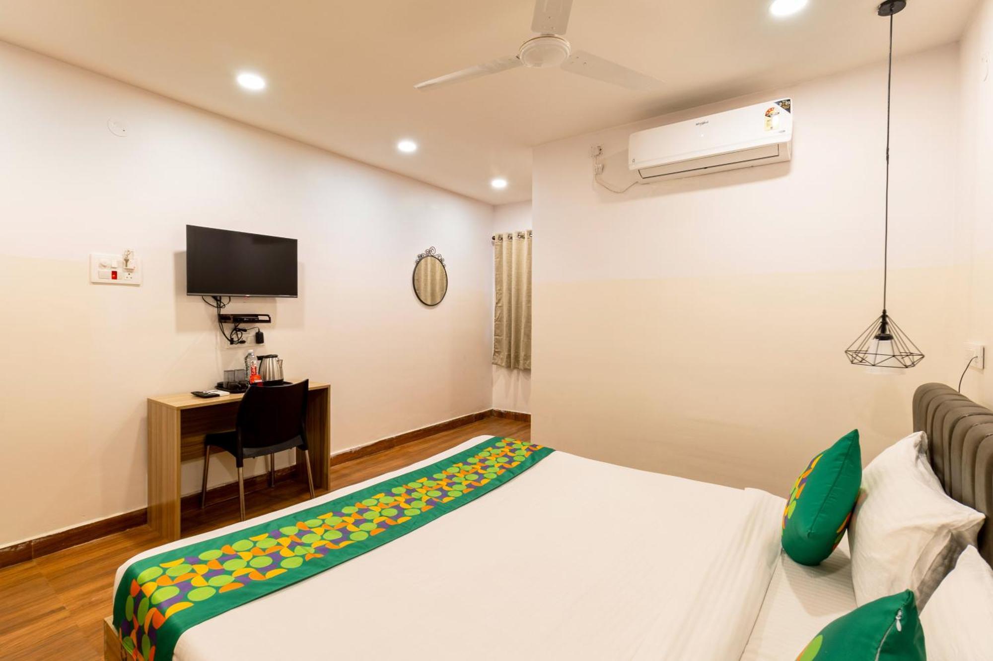Treebo Seventh Heaven Kukatpally होटल 3*
